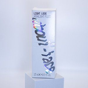 About-face: Light Lock Highlight Fluid  (15 ml / 0.5 fl oz)
